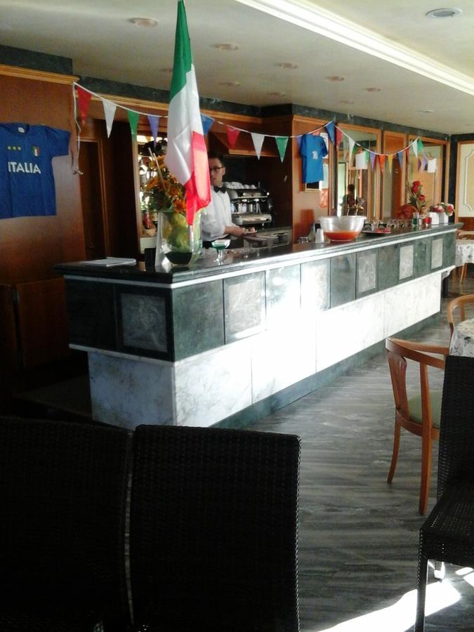 Hotel Boston 3*
