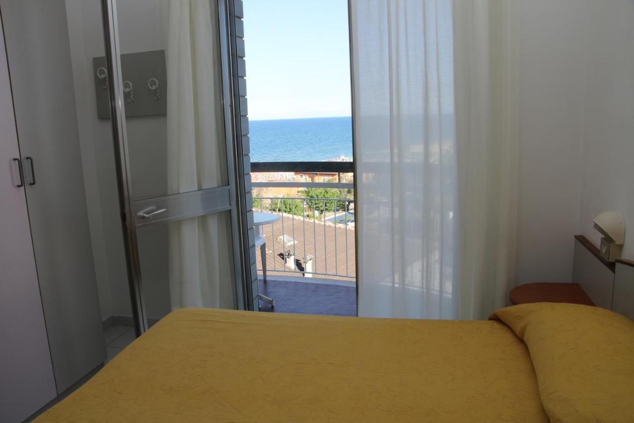 Boston Hotel Alba Adriatica